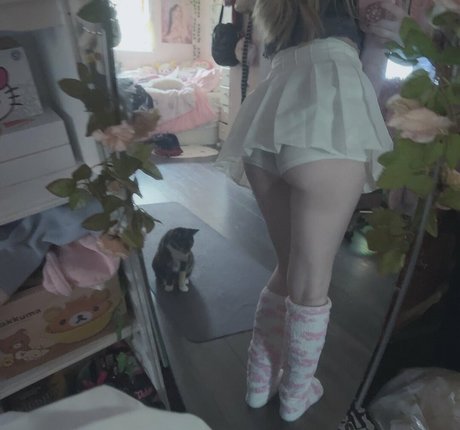 luvmepleas beautiful pornstar photo