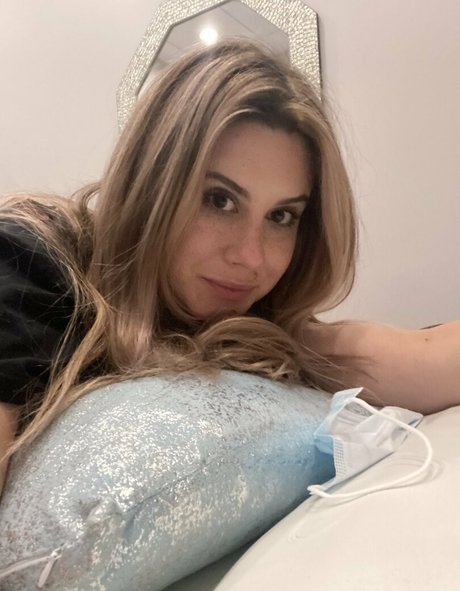 chloelamb pornstar sexy pictures