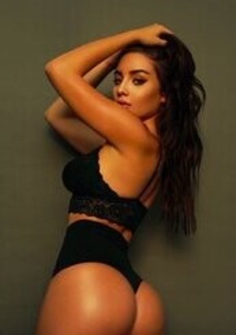 Ella Orten model erotic img