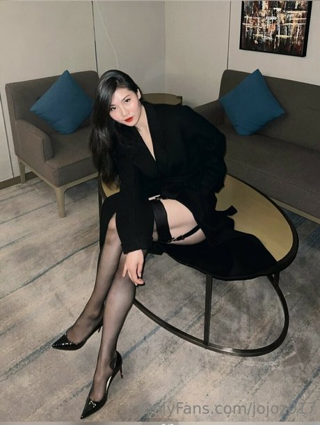 jiaojiaosquats adult model img