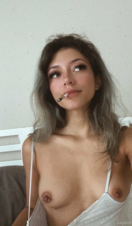 Kaydolll naked star img