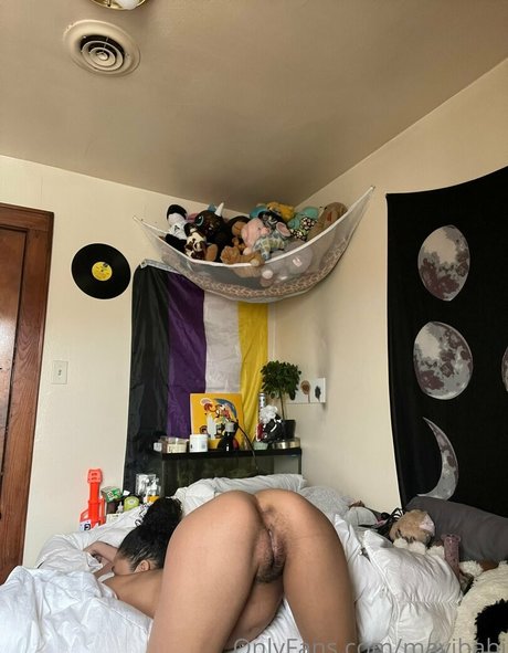mavibabi pornstar naked images