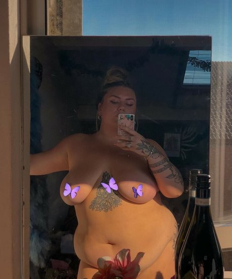 Lovaeij pornstar hot galleries