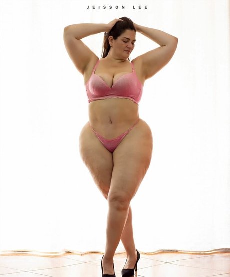 Patricia Curvy XXL sex pornstar pic