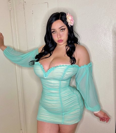 Tana Habibi star pretty archive