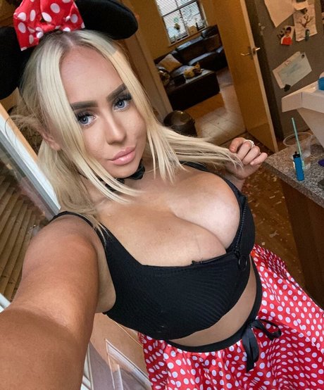 Molly O Shea pornstar photo