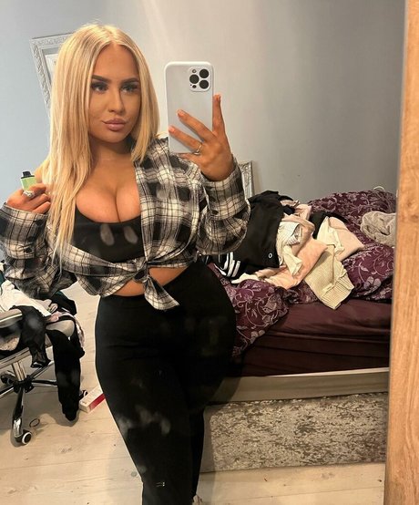 Molly O Shea star pornographic pic