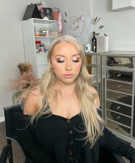 Rhiannon C porn star photos