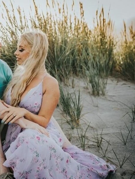 Rhiannon C pornstar naked pic