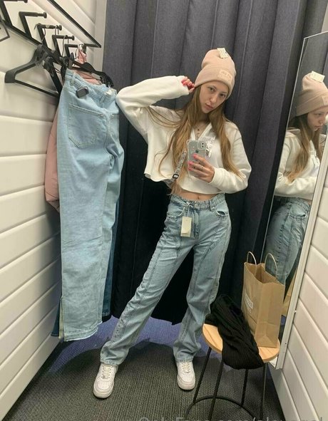 alexagol high quality actress galleries