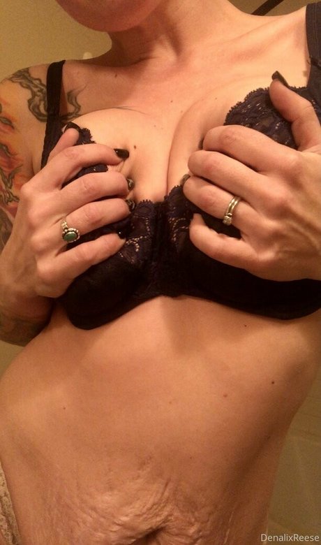 denalireese pornstar xxx photos