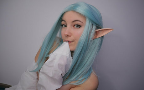 Iris Bloom model porn pictures