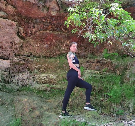 chamomileforbed naked model pics