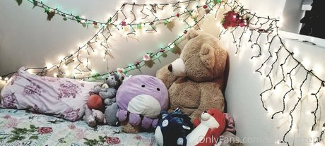 sentientzeph model hot img