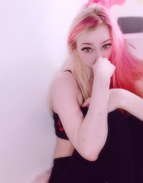 qweenaudrey erotic model archive