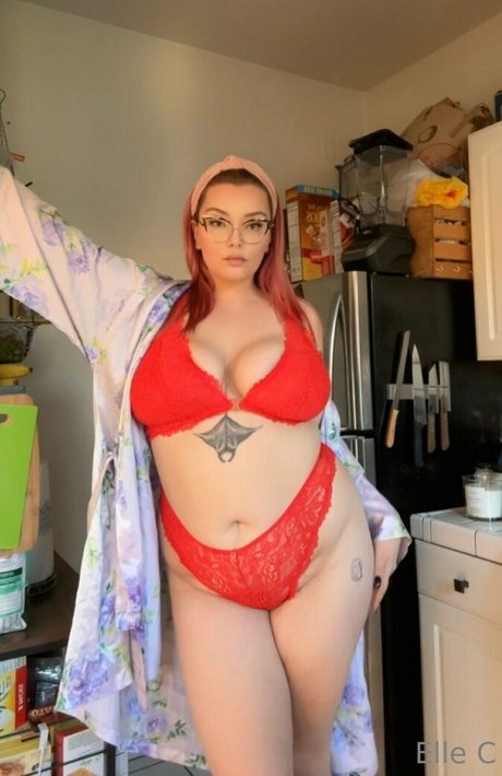 ellecroc xxx model image