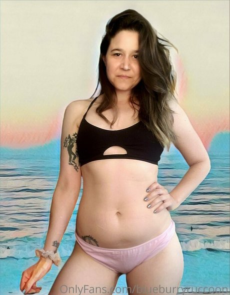 blueburryruccoon model nude gallery