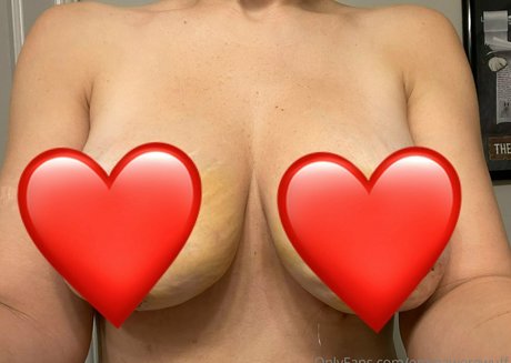 emmawerewuff pretty pornstar picture