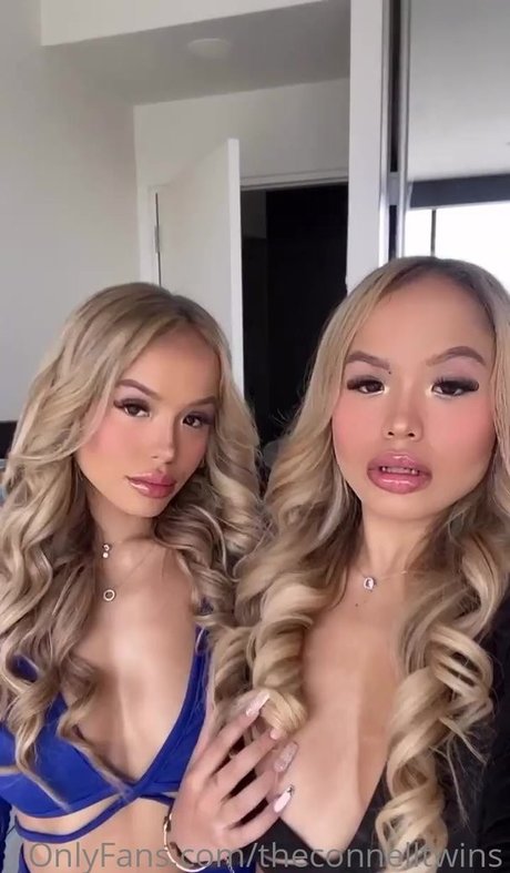 TheConnellTwins model top pics
