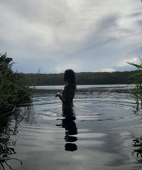 Matilda Breden model adult img