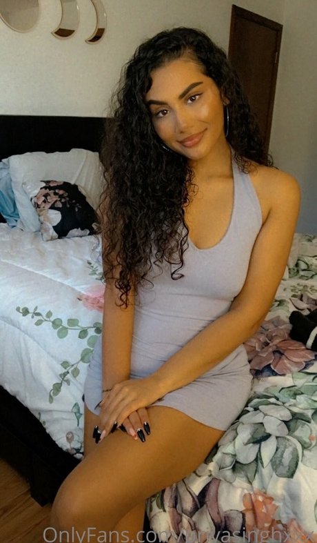 Priya Singh sexy actress photos