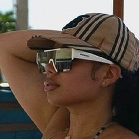 Ballyy perfect actress photos