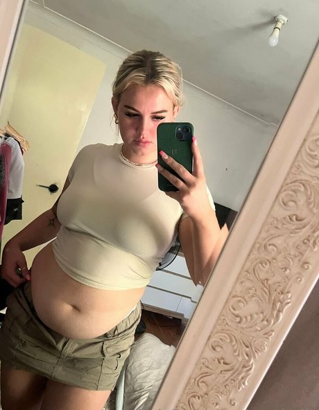 sumbelly model sex images