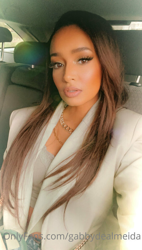 gabbydealmeida nude actress photos