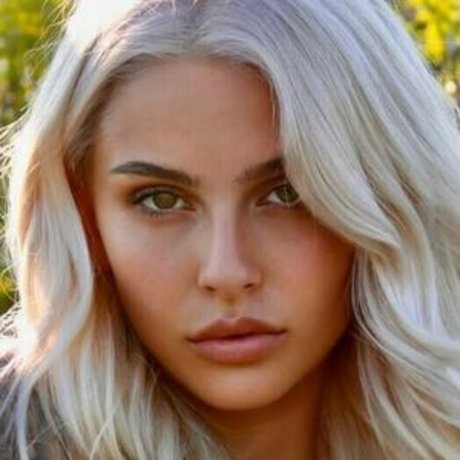 Cece Leigh model nudes image