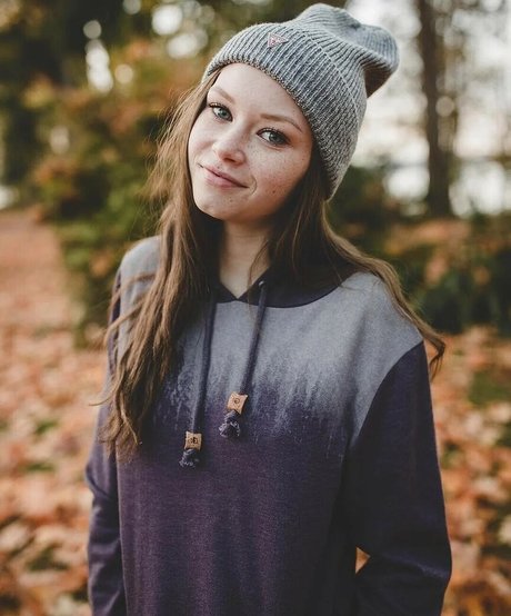 Lily Ana Alexander naked pornstar pic