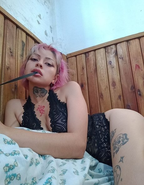 ajenj0 adult model picture