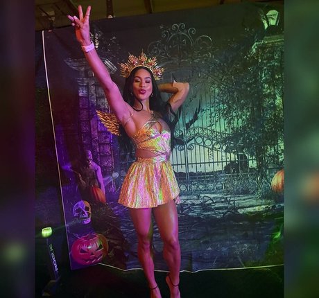 desilu limon erotic model img