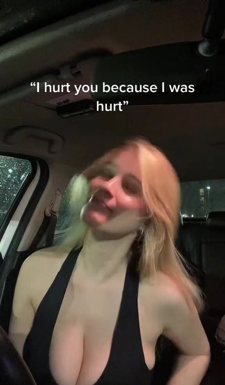 natnevv star naked photos