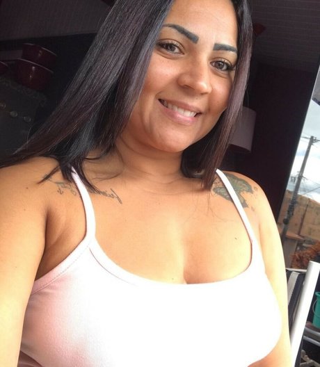 Syl crys top actress pics