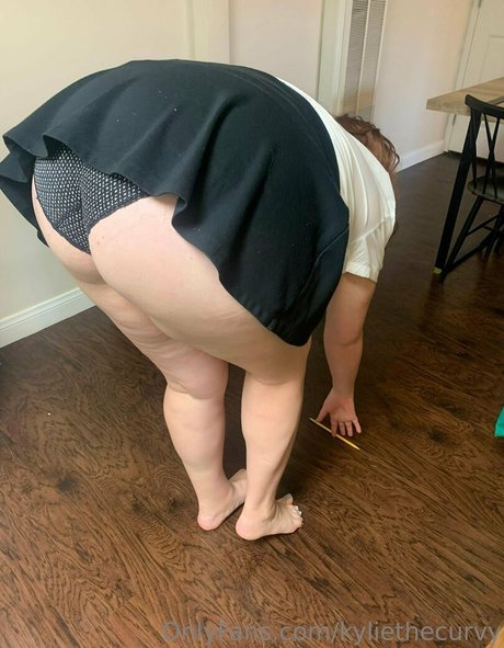 kyliethecurvy nude pornstar images