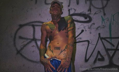 freelove666 model pretty pic