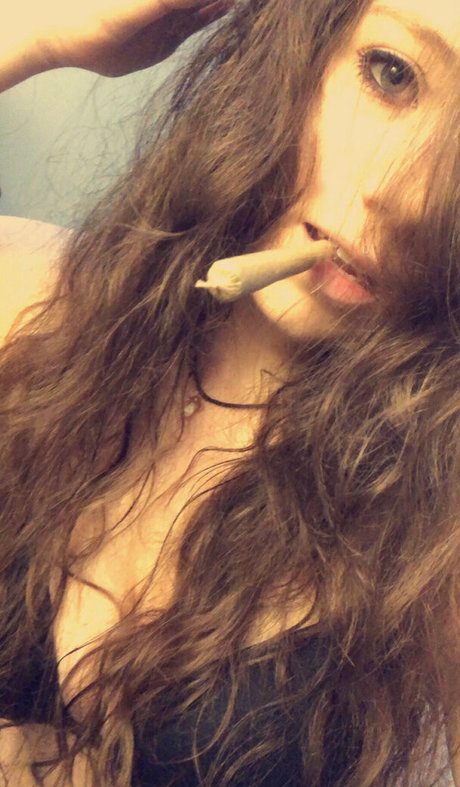 side snick sex model images