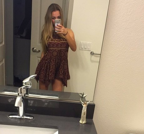 Kimi McFarland model high quality pics