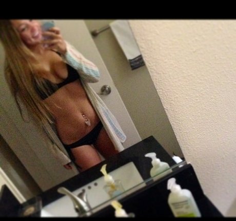 Kimi McFarland model art image