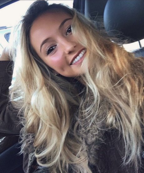 Kimi McFarland erotic model galleries