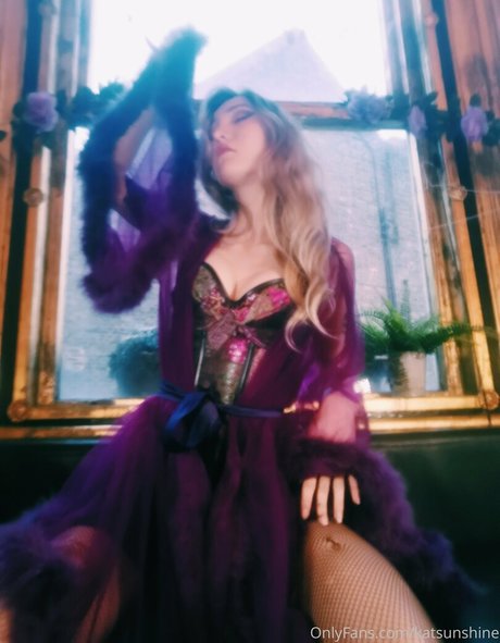 katsunshine naked actress pic