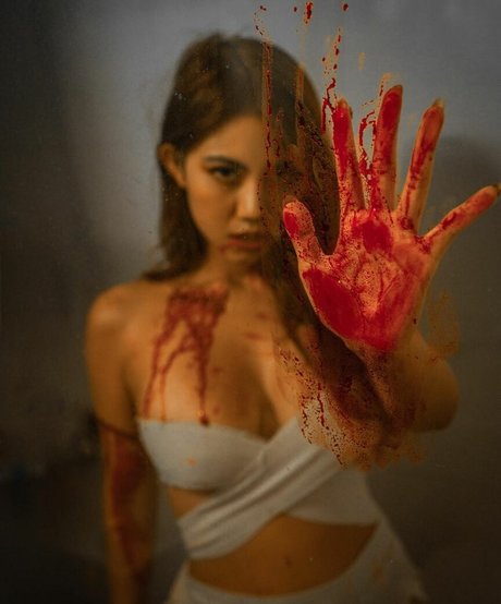 peggykuo1123 naked star picture