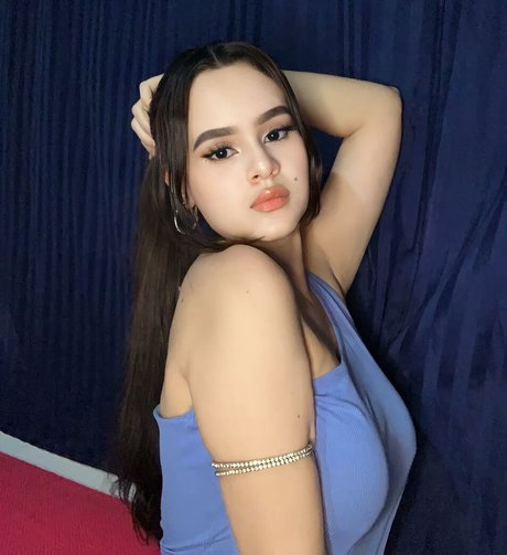 Moodyylorac high quality actress pic