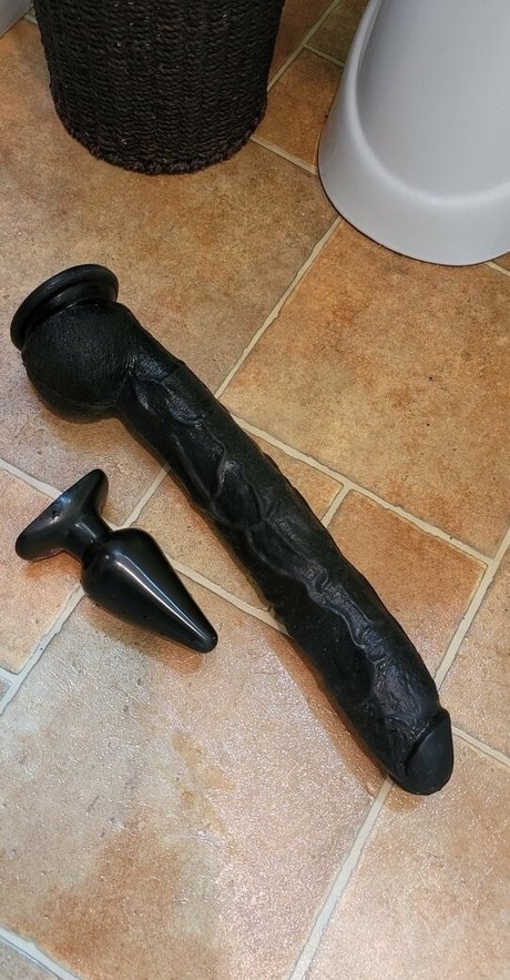 olluther nudes model archive