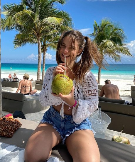 Thaisa Leal star photos