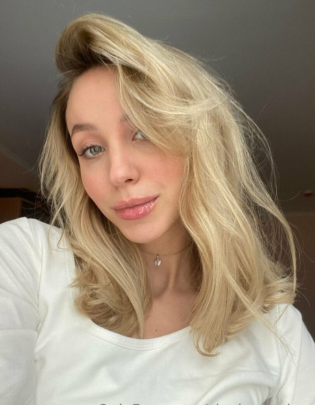 slavicpeaches naked star pics