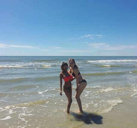 Alina M hot star pic