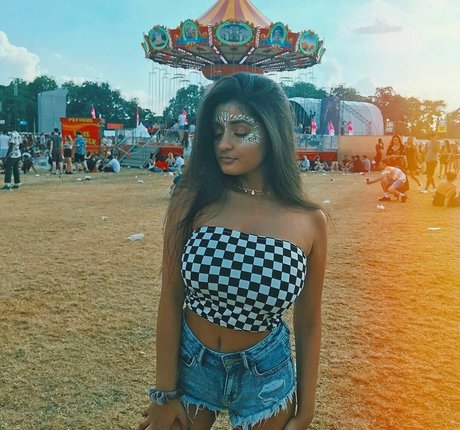 Alina M hot star picture