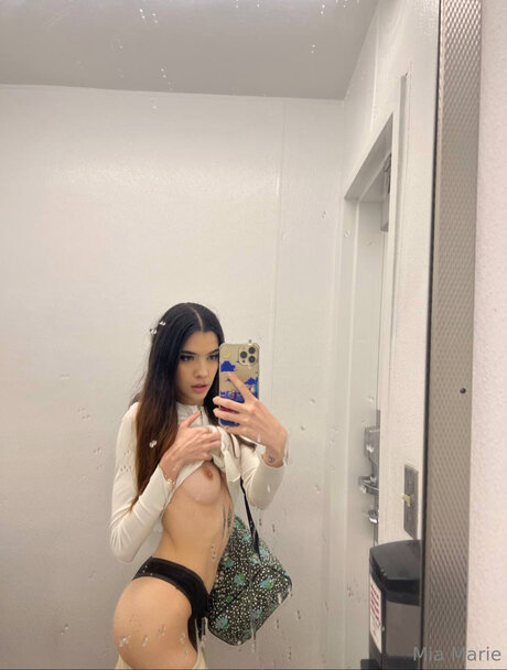 miaxomarie erotic star photos