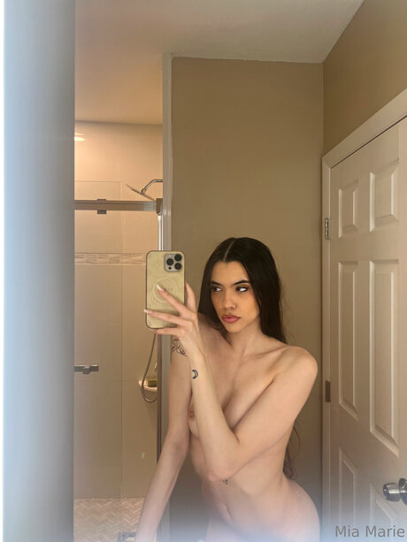 miaxomarie pornographic star img